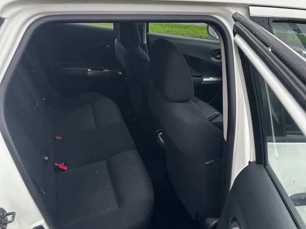 Nissan Juke SUV, Diesel, 2012, White