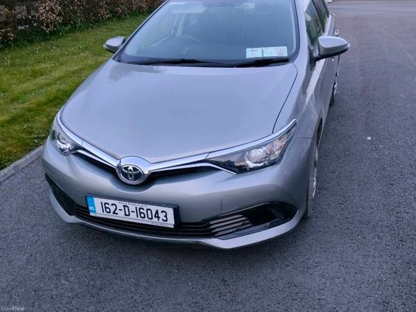 Toyota Auris MPV, Petrol, 2016, Grey