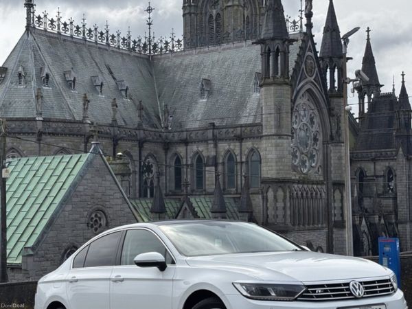 Volkswagen Passat Saloon, Diesel, 2017, White