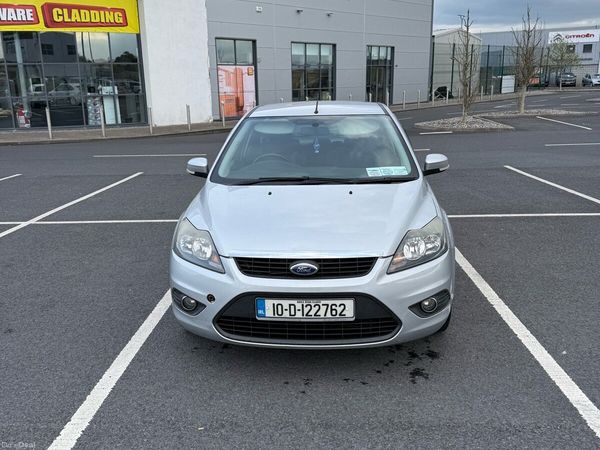 Ford Focus Hatchback, Diesel, 2010, Silver