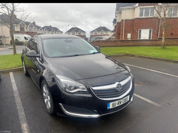 Vauxhall Insignia Hatchback, Diesel, 2016, Black