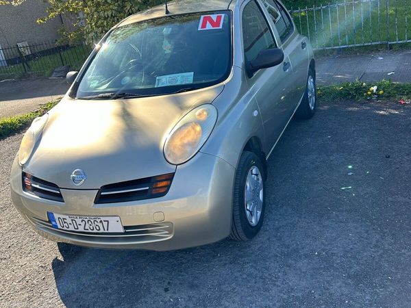 Nissan Micra Hatchback, Petrol, 2005, Gold