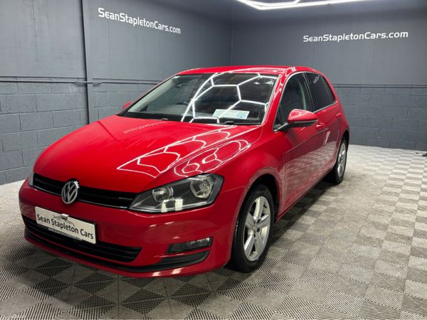 Volkswagen Golf Hatchback, Diesel, 2015, Red
