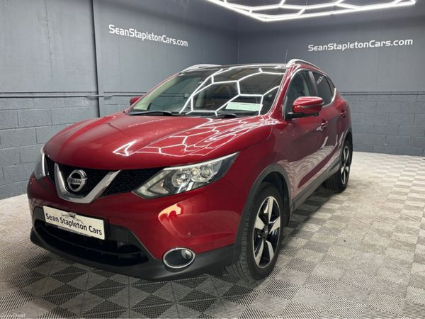 Nissan Qashqai MPV, Diesel, 2017, Red