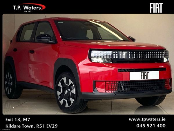 Fiat Grande Panda Hatchback, Petrol Hybrid, 2026, Red