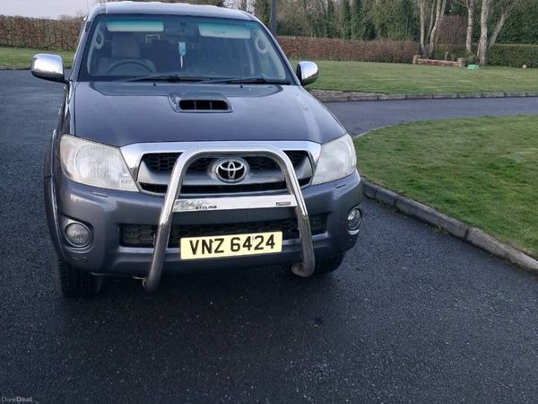 Toyota Hilux Pick Up, Diesel, 2011, Grey