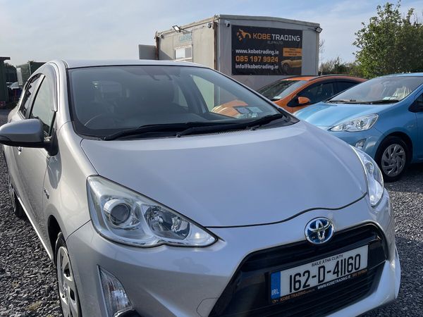 Toyota Aqua Hatchback, Petrol Hybrid, 2016, Silver