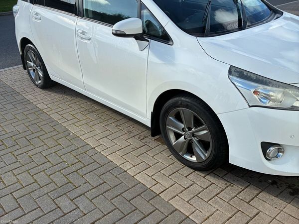 Toyota Verso MPV, Diesel, 2014, White