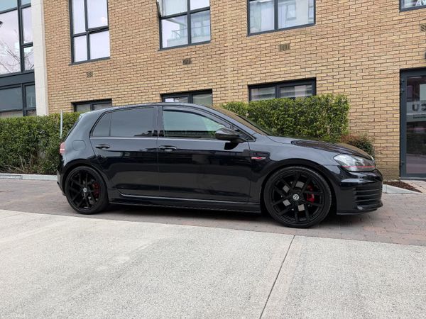 Volkswagen Golf Hatchback, Petrol, 2014, Black