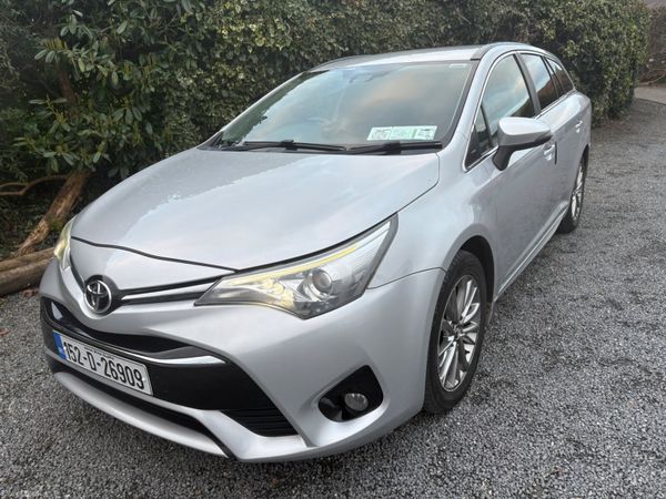 Toyota Avensis Estate, Diesel, 2015, Silver