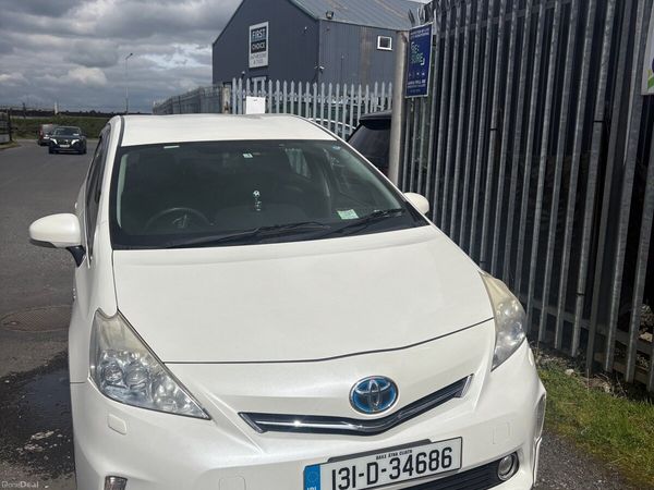 Toyota Prius MPV, Petrol Hybrid, 2013, White