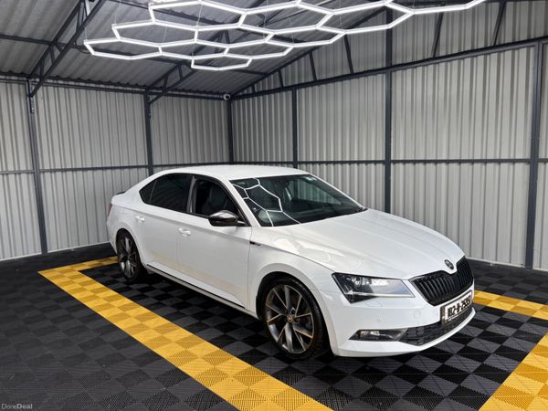 Skoda Superb Hatchback, Diesel, 2018, White
