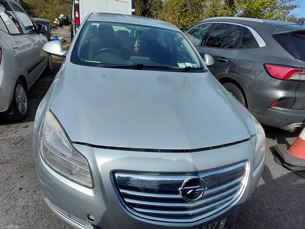 Opel Insignia MPV, Diesel, 2012, Silver