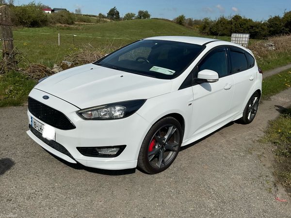 Ford Focus Hatchback, Petrol, 2018, White