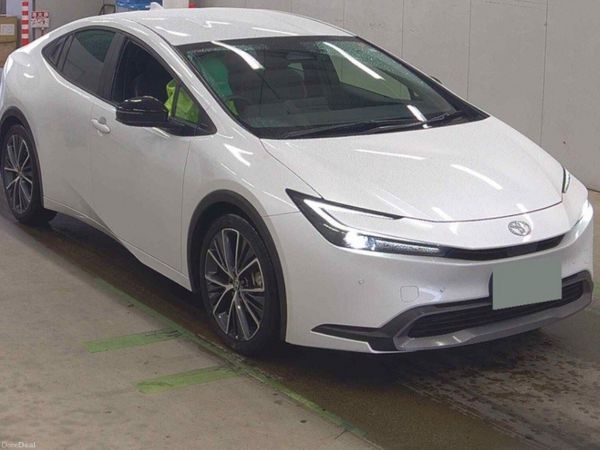 Toyota Prius Saloon, Petrol Hybrid, 2023, White