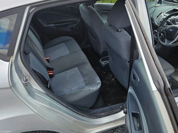 Ford Fiesta Hatchback, Diesel, 2011, Silver