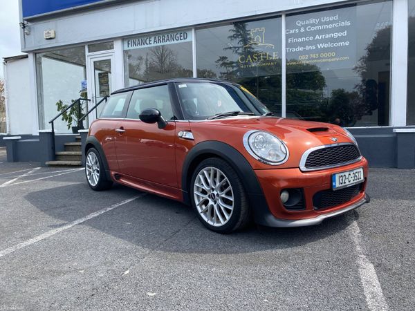 Mini Cooper Hatchback, Diesel, 2013, Orange