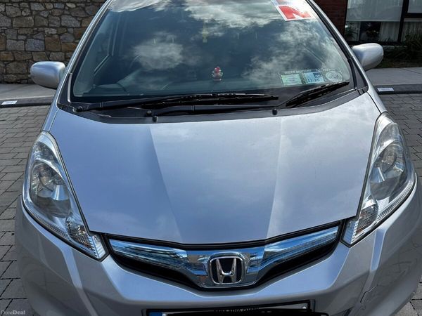 Honda Fit Hatchback, Petrol Hybrid, 2013, Silver