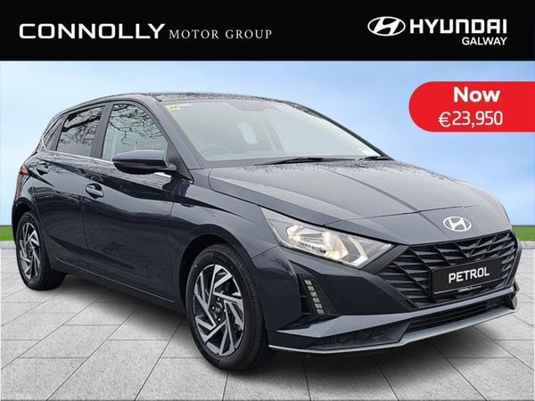 Hyundai i20 Hatchback, Petrol, 2025, Grey