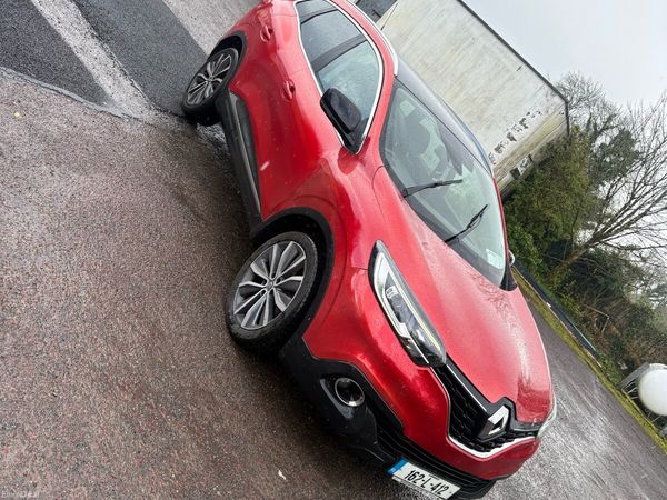 Renault Kadjar SUV, Diesel, 2016, Red