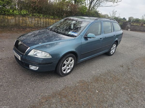 Skoda Octavia Estate/Jeep, Diesel, 2007, Green