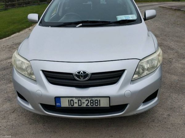 Toyota Corolla Saloon, Petrol, 2010, Silver