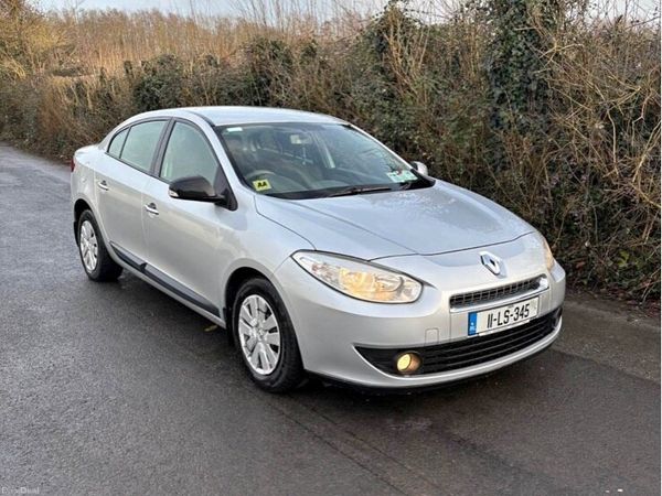 Renault Fluence Saloon, Diesel, 2011, Silver