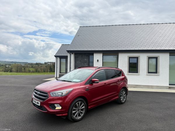 Ford Kuga SUV, Diesel, 2017, Red