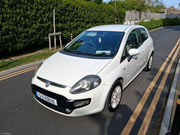 Fiat Punto Hatchback, Petrol, 2012, White