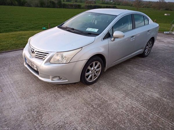 Toyota Avensis Saloon, Diesel, 2011, Silver