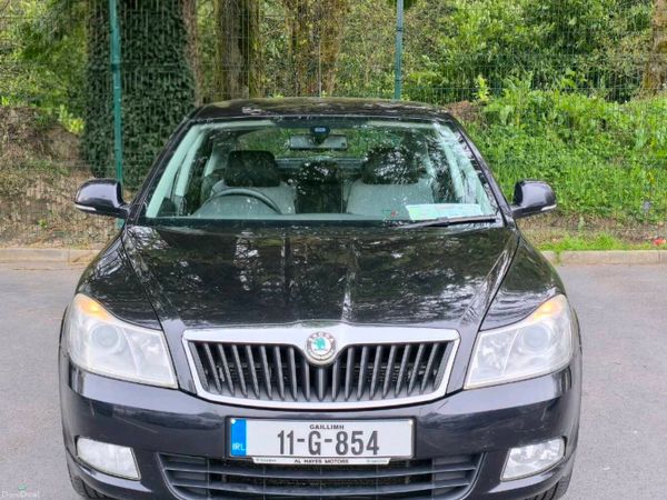 Skoda Octavia Hatchback, Diesel, 2011, Black
