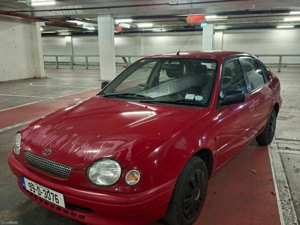 Toyota Corolla Hatchback, Petrol, 1999, Red