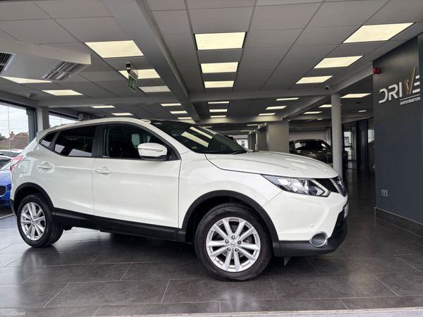 Nissan Qashqai Hatchback, Petrol, 2014, White