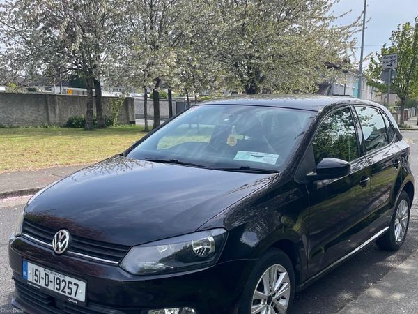 Volkswagen Polo Hatchback, Petrol, 2015, Black