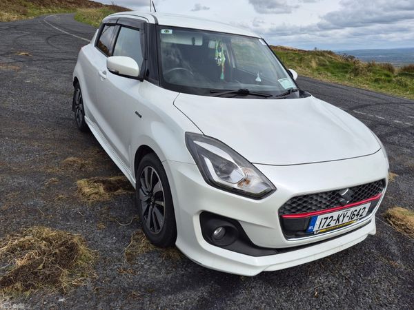 Suzuki Swift Hatchback, Petrol Hybrid, 2017, White