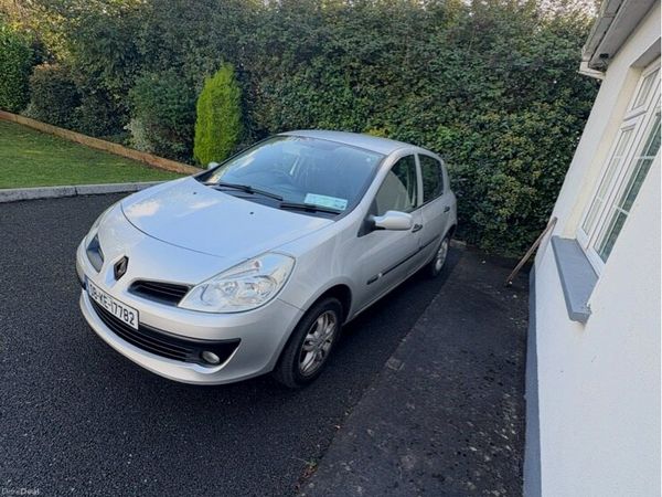 Renault Clio Hatchback, Petrol, 2008, Silver