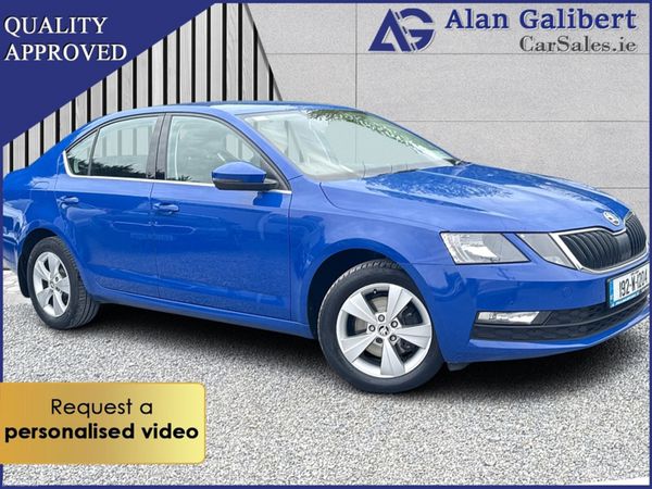 Skoda Octavia Hatchback, Petrol, 2019, Blue