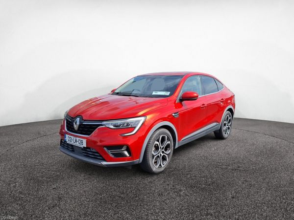Renault Arkana Hatchback, Petrol, 2022, Red