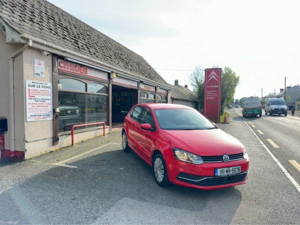 Volkswagen Polo Hatchback, Petrol, 2015, Red