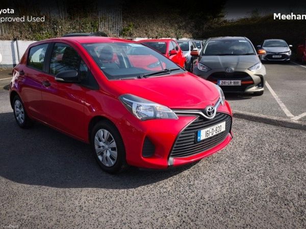 Toyota Yaris Hatchback, Petrol, 2016, Red