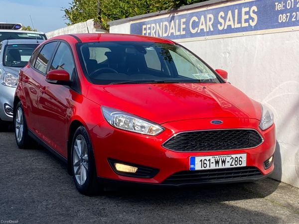 Ford Focus Hatchback, Diesel, 2016, Red