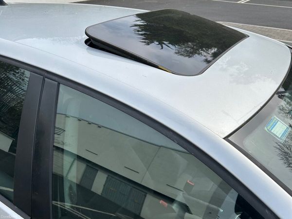 Volkswagen Golf Hatchback, Petrol, 2007, Silver