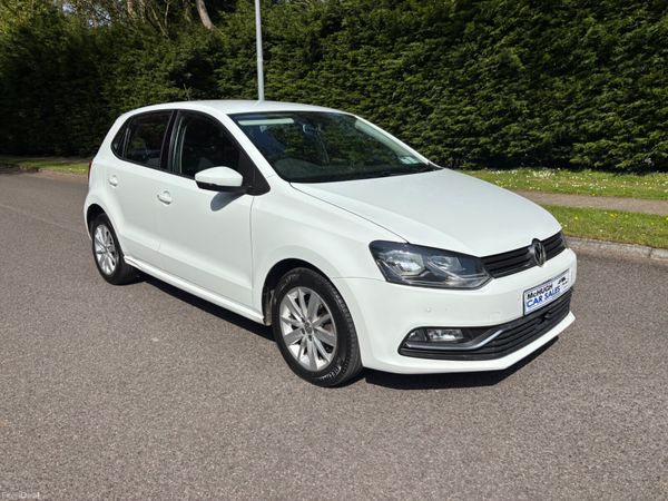 Volkswagen Polo Hatchback, Petrol, 2015, White