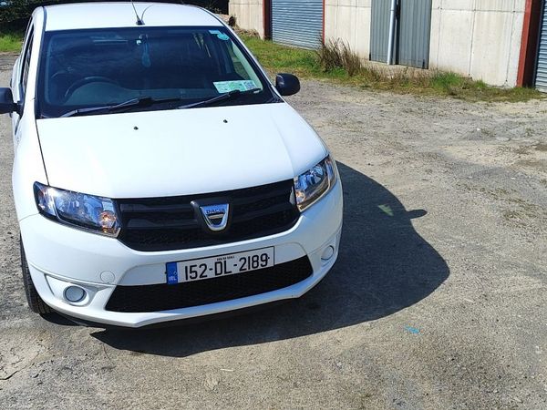 Dacia Sandero Hatchback, Petrol, 2015, White