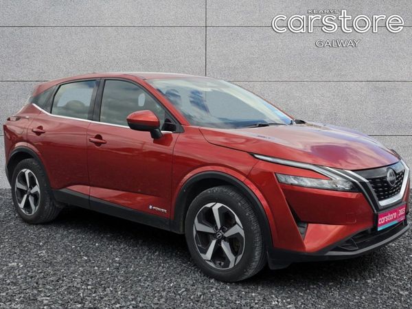 Nissan Qashqai MPV, Petrol, 2023, Red