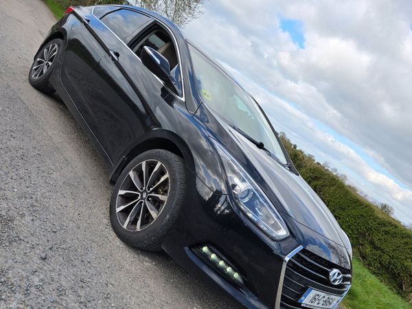 Hyundai i40 Saloon, Diesel, 2016, Black