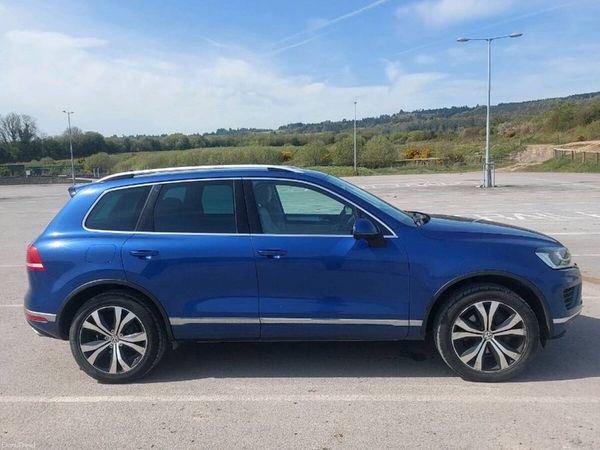 Volkswagen Touareg SUV, Diesel, 2016, Blue