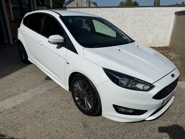 Ford Focus Hatchback, Diesel, 2017, White