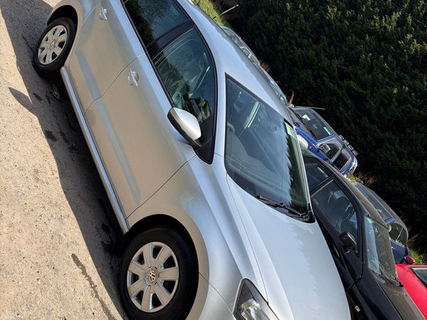 Volkswagen Polo Hatchback, Petrol, 2012, Silver
