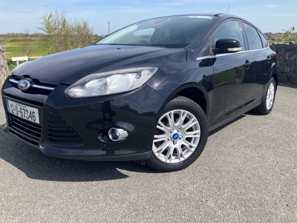 Ford Focus Hatchback, Petrol, 2012, Black